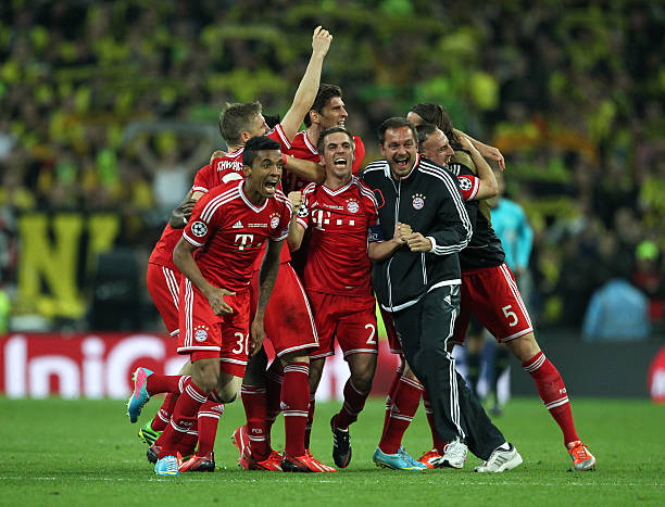 归显得格外 归显得格外