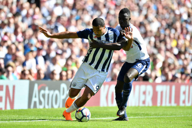 更突显了他 更突显了他