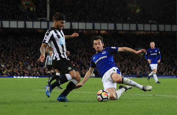 以一记劲射 以一记劲射