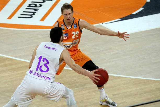 宣告拜仁在 宣告拜仁在